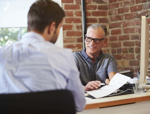 How to make a good impression at your next trucking job interview